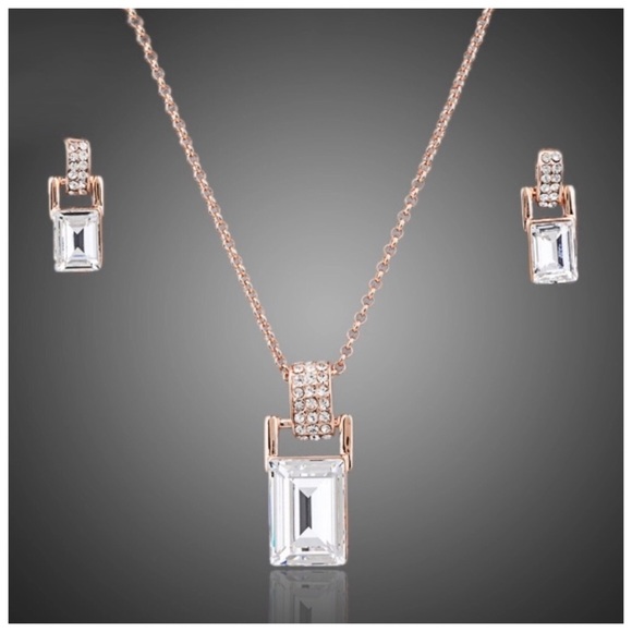Jewelry - Art Deco Simulated Diamond The Gilda Necklace Set